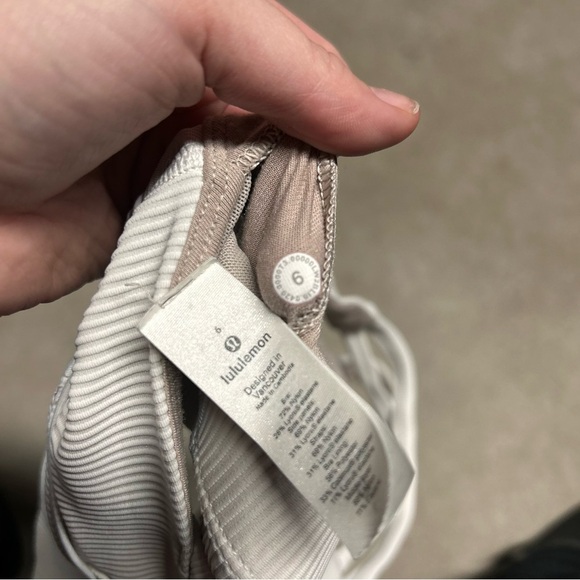 Lululemon Energy Sports Bra Long Line Texture Ribbed Padded White Size 6 - Picture 6 of 6